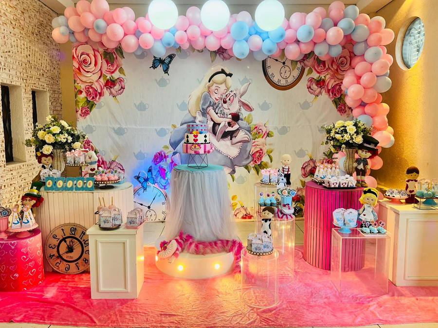 Decoração Fundo do Mar · Alice no País das Maravilhas · Buffet Family