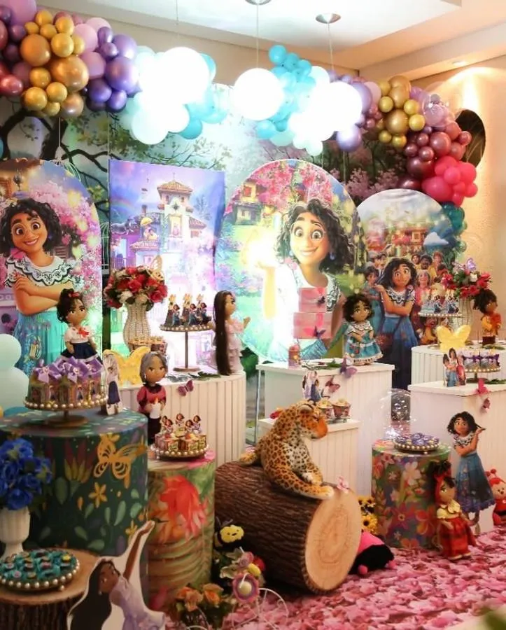 Decoração Encanto Disney · Encanto · Buffet Family