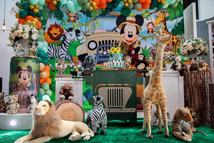 Decoração Mickey · Mickey Safari · Buffet Family