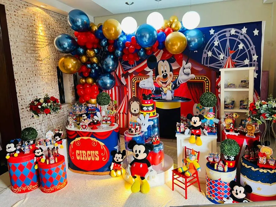 Decoração Mickey · Mickey Circo · Buffet Family