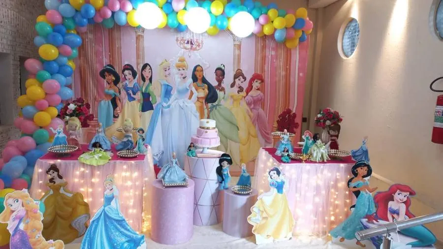 Decoração Princesas Disney · Princesas Disney · Buffet Family